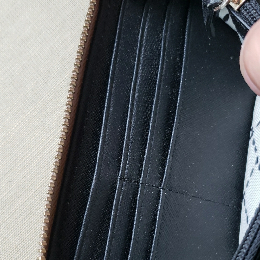 Kate Spade Black and Tan Wallet - Picture 10 of 17